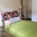 Magenta Apartment